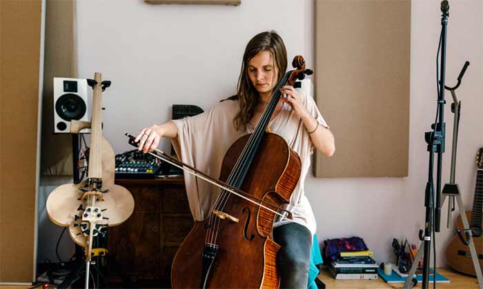 هیلدور گودنادوتیر (Hildur Guðnadóttir)